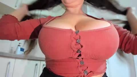 Snapshot of bigtitsmary2 chatting on September 25, 10:02 pm Mary help me buy a fuck machine guys online show from September 25, 10:02 pm