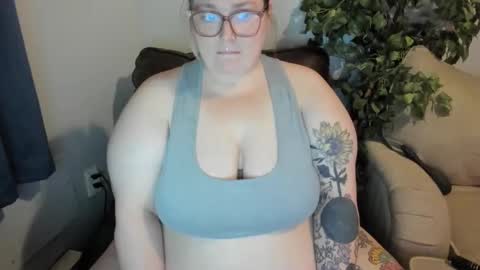 bigtittybbw online show from December 18, 10:24 pm