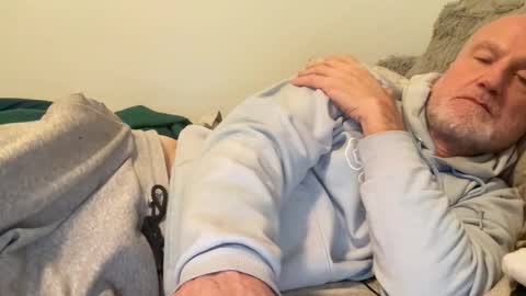 Snapshot of bigwebone chatting on February 23, 2:42 am Bigwebone online show from February 23, 2:42 am