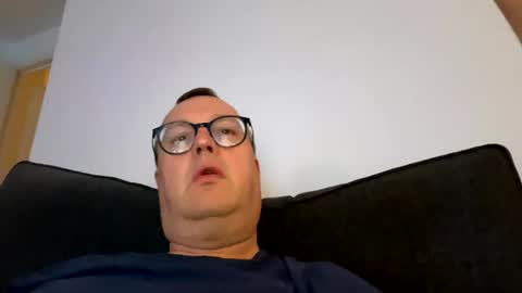 Just call me master online show from December 23, 9:40 pm