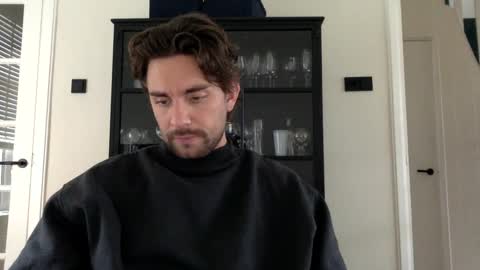 bikdig1 online show from February 21, 2:48 pm