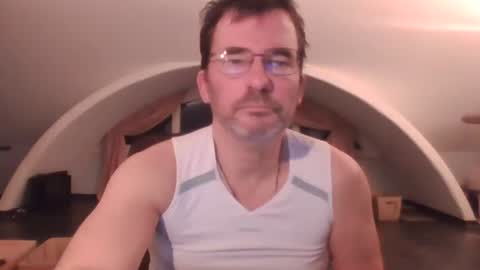 Snapshot of bikertom1988 chatting on January 5, 4:16 pm bikertom1988 online show from January 5, 4:16 pm