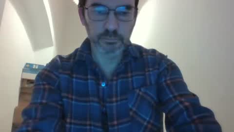 Snapshot of bikertom1988 chatting on January 12, 3:57 pm bikertom1988 online show from January 12, 3:57 pm