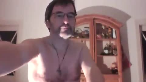 Snapshot of bikertom1988 chatting on February 2, 2:17 am bikertom1988 online show from February 2, 2:17 am