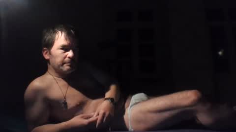 Snapshot of bikertom1988 chatting on February 16, 3:37 am bikertom1988 online show from February 16, 3:37 am