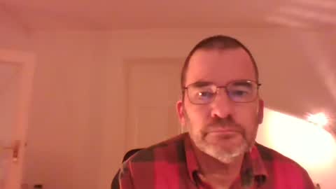 Snapshot of bikertom1988 chatting on March 1, 8:31 pm bikertom1988 online show from March 1, 8:31 pm