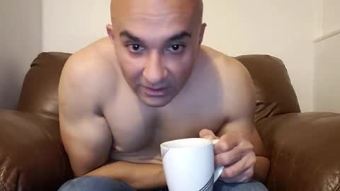 Snapshot of bilie11 chatting on October 7, 12:30 am Bilie online show from October 7, 12:30 am