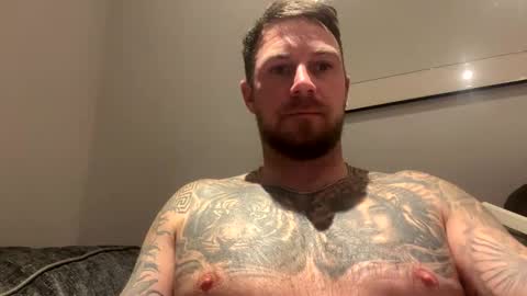 Snapshot of billicd chatting on December 31, 12:43 am Billicdx online show from December 31, 12:43 am