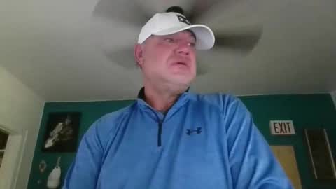 Snapshot of billjames55 chatting on March 26, 8:25 pm billjames55 online show from March 26, 8:25 pm