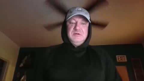 Snapshot of billjames55 chatting on April 16, 11:33 am billjames55 online show from April 16, 11:33 am