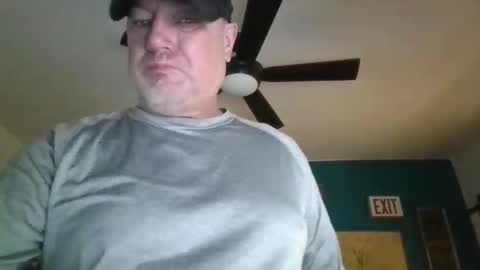 Snapshot of billjames55 chatting on April 19, 12:59 pm billjames55 online show from April 19, 12:59 pm
