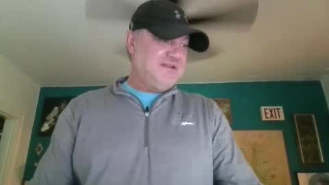 Snapshot of billjames55 chatting on April 20, 5:59 pm billjames55 online show from April 20, 5:59 pm