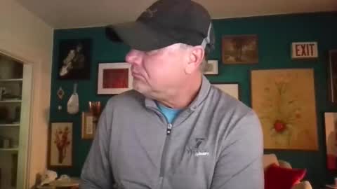 Snapshot of billjames55 chatting on April 21, 10:34 pm billjames55 online show from April 21, 10:34 pm