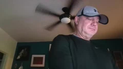 Snapshot of billjames55 chatting on April 22, 1:56 pm billjames55 online show from April 22, 1:56 pm