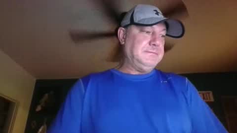 Snapshot of billjames55 chatting on April 27, 8:23 am billjames55 online show from April 27, 8:23 am