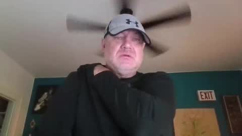Snapshot of billjames55 chatting on April 29, 5:30 pm billjames55 online show from April 29, 5:30 pm