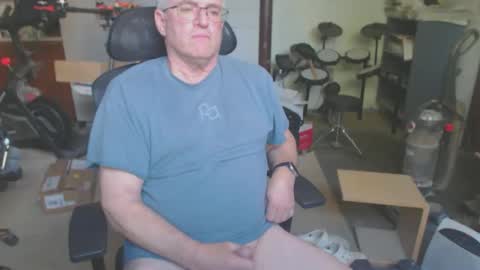 Snapshot of billp750876 chatting on May 4, 9:22 pm billp750876 online show from May 4, 9:22 pm