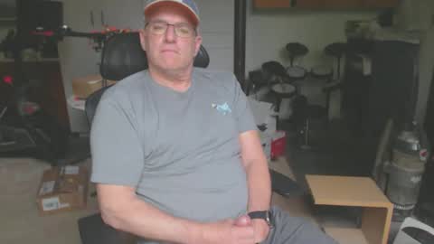 Snapshot of billp750876 chatting on May 9, 2:00 pm billp750876 online show from May 9, 2:00 pm