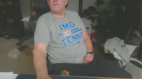 Snapshot of billp750876 chatting on May 31, 3:52 pm billp750876 online show from May 31, 3:52 pm