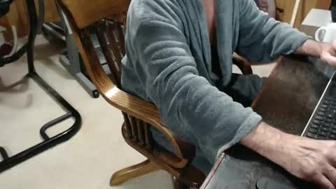 billy471 online show from December 2, 11:37 am