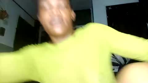 Snapshot of billy_1212 chatting on December 4, 9:13 pm billy_1212 online show from December 4, 9:13 pm