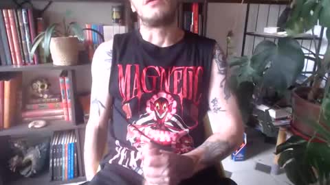 Billy FingerCut online show from October 4, 9:40 am