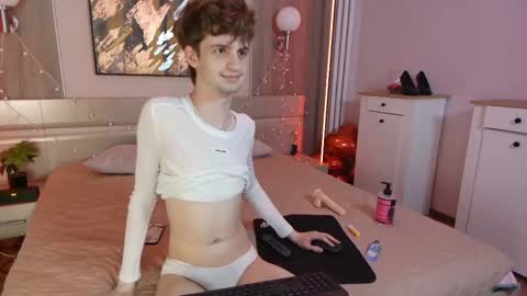 Bimbo boy online show from May 24, 4:34 pm
