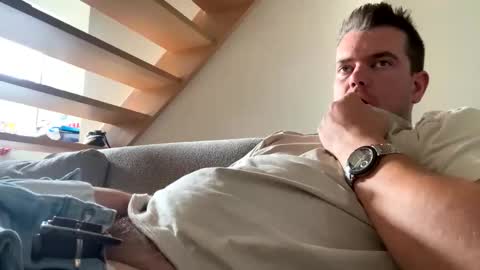 Snapshot of bingeling123 chatting on October 9, 8:56 am bingeling123 online show from October 9, 8:56 am