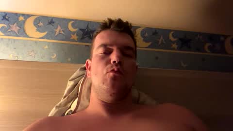 Snapshot of bingeling123 chatting on November 2, 2:36 am bingeling123 online show from November 2, 2:36 am