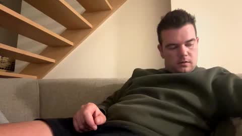 Snapshot of bingeling123 chatting on November 13, 9:36 pm bingeling123 online show from November 13, 9:36 pm