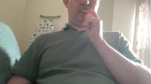 Snapshot of binicbi chatting on December 3, 10:28 am binicbi online show from December 3, 10:28 am