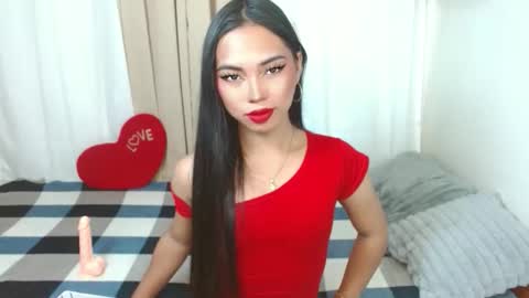 Kate online show from April 7, 8:04 am