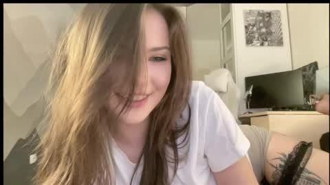 Snapshot of birkin_ chatting on April 28, 3:06 pm birkin_ online show from April 28, 3:06 pm