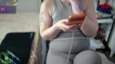 Snapshot of bisexyeliz35 chatting on March 11, 11:05 am bisex woman online show from March 11, 11:05 am