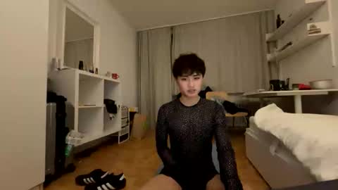 Lou online show from January 8, 7:05 pm