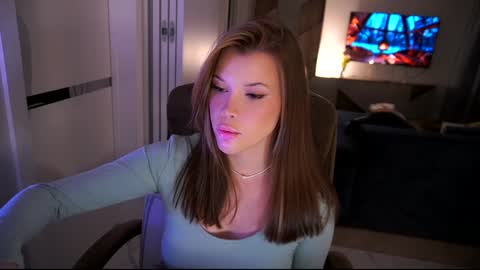 Ann Braslowsky online show from November 30, 12:36 am