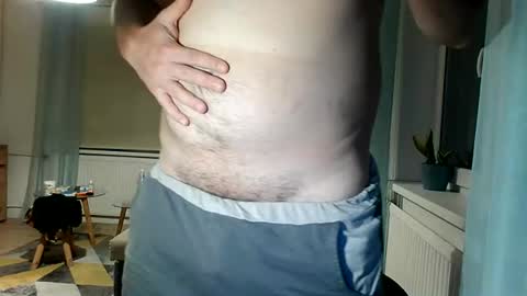 Snapshot of bjguyhugecock chatting on June 17, 10:10 pm bjguyhugecock online show from June 17, 10:10 pm