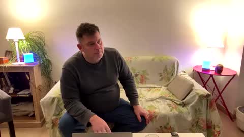 BJkouple online show from January 10, 9:30 pm