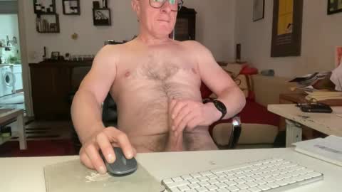 Snapshot of bjoernauskoeln chatting on January 5, 10:32 am bjoernauskoeln online show from January 5, 10:32 am