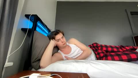 bkennedy829 online show from March 19, 5:28 pm