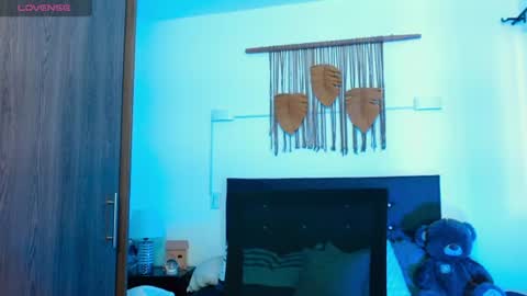black_adams_ online show from July 31, 9:14 pm