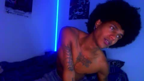 Snapshot of black_arthur chatting on November 11, 8:03 am Black Arthur online show from November 11, 8:03 am