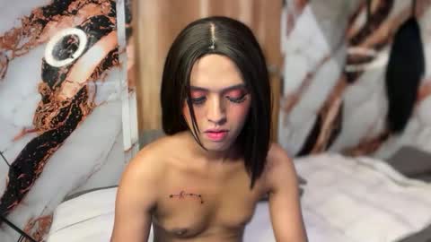 black_bag69 online show from May 18, 11:16 am