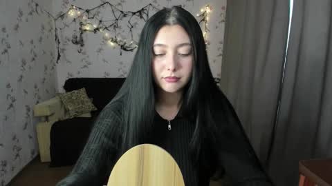 Snapshot of black_berry_bla_ck chatting on October 31, 1:34 pm black_berry_bla_ck online show from October 31, 1:34 pm