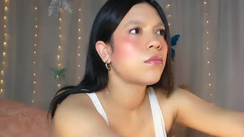Snapshot of black_dar_ chatting on May 20, 9:26 am Sara online show from May 20, 9:26 am