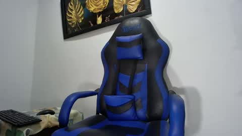 tu morenito online show from February 1, 11:37 pm