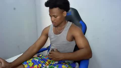 tu morenito online show from April 10, 4:55 pm