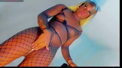 black_dirty06 online show from May 19, 5:47 am