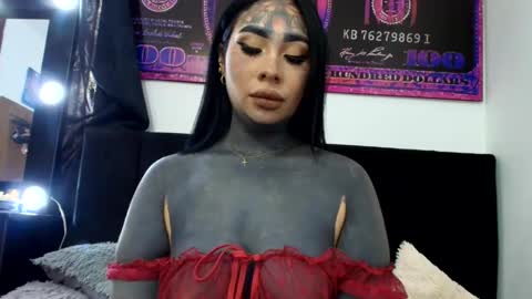 karenth soto online show from May 22, 10:15 pm