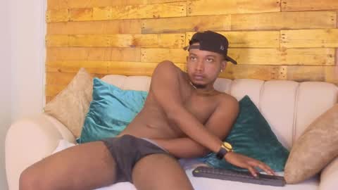 andrew online show from March 31, 8:09 pm